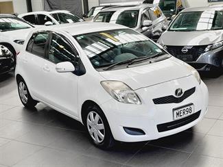 2010 Toyota Vitz - Thumbnail