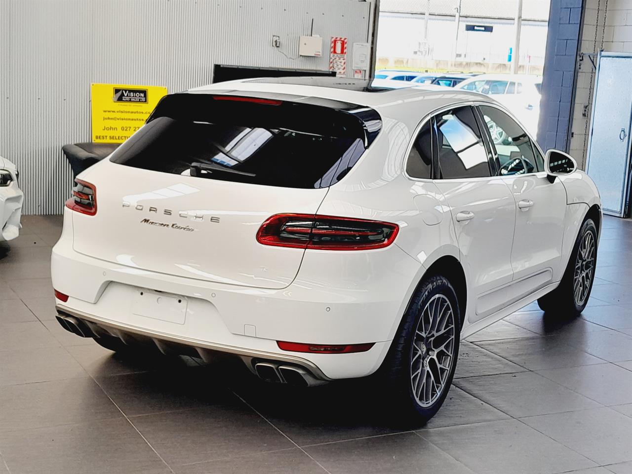 2015 Porsche Macan