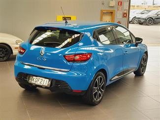 2016 Renault Clio - Thumbnail