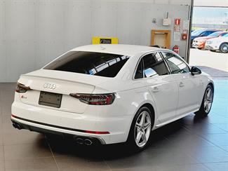 2017 Audi S4 - Thumbnail