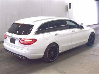 2016 Mercedes-Benz C 350 e - Thumbnail