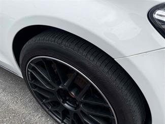 2016 Mercedes-Benz C 350 e - Thumbnail