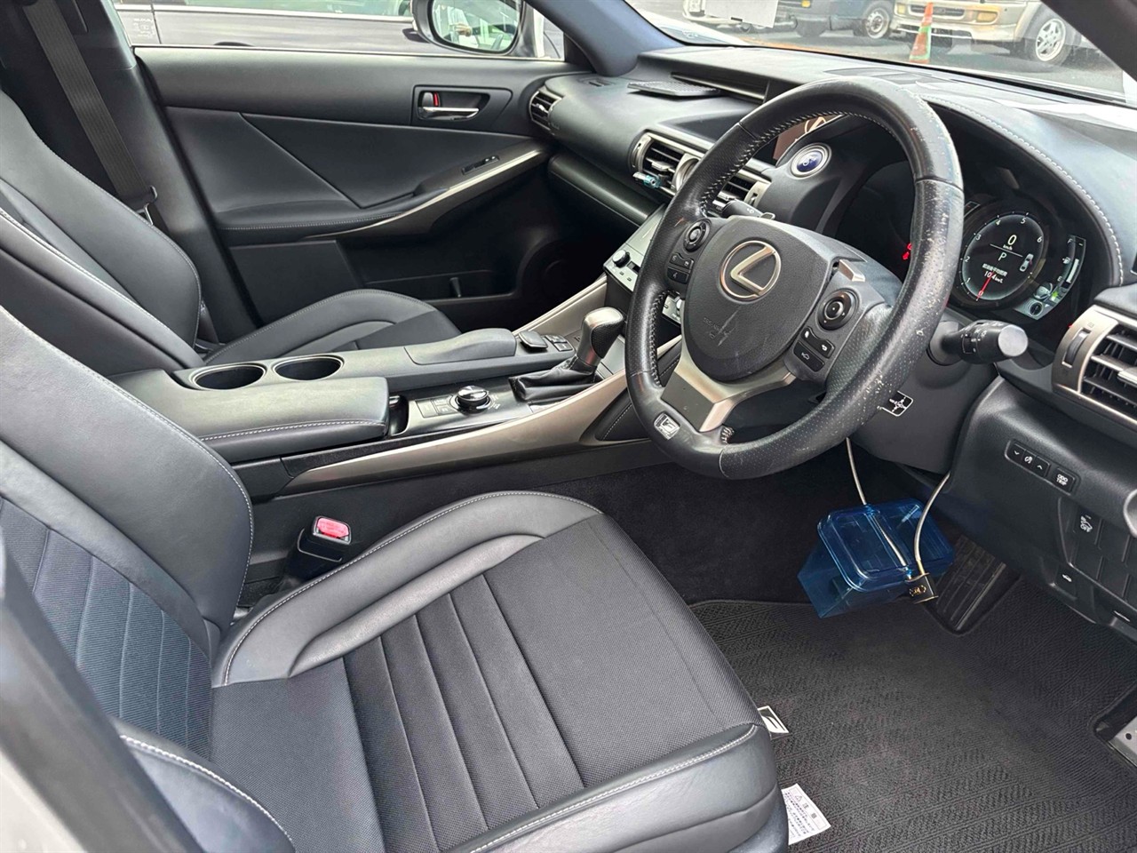 2014 Lexus IS 300h