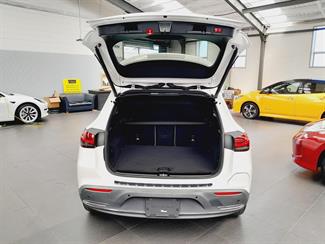 2021 Mercedes-Benz EQA - Thumbnail