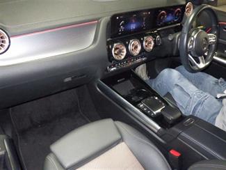 2021 Mercedes-Benz EQA - Thumbnail