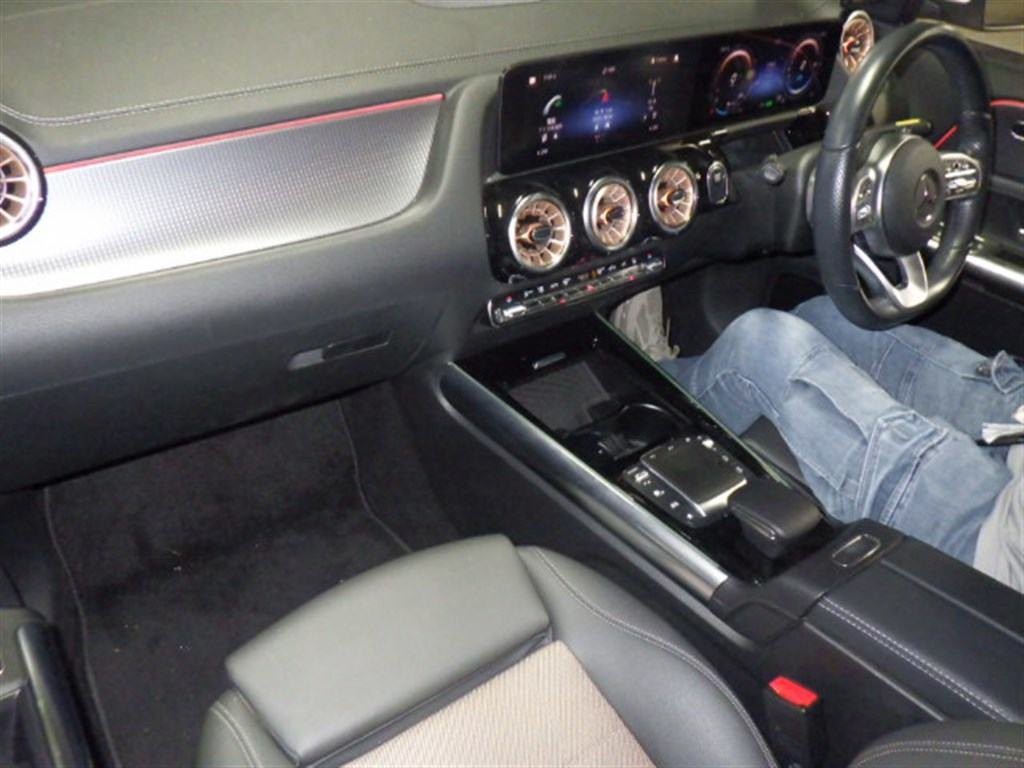 2021 Mercedes-Benz EQA