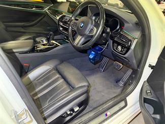 2019 BMW 530i - Thumbnail