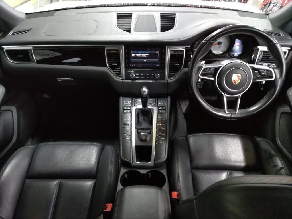 2017 Porsche Macan