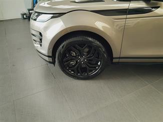 2023 Land Rover Range Rover Evoque - Thumbnail