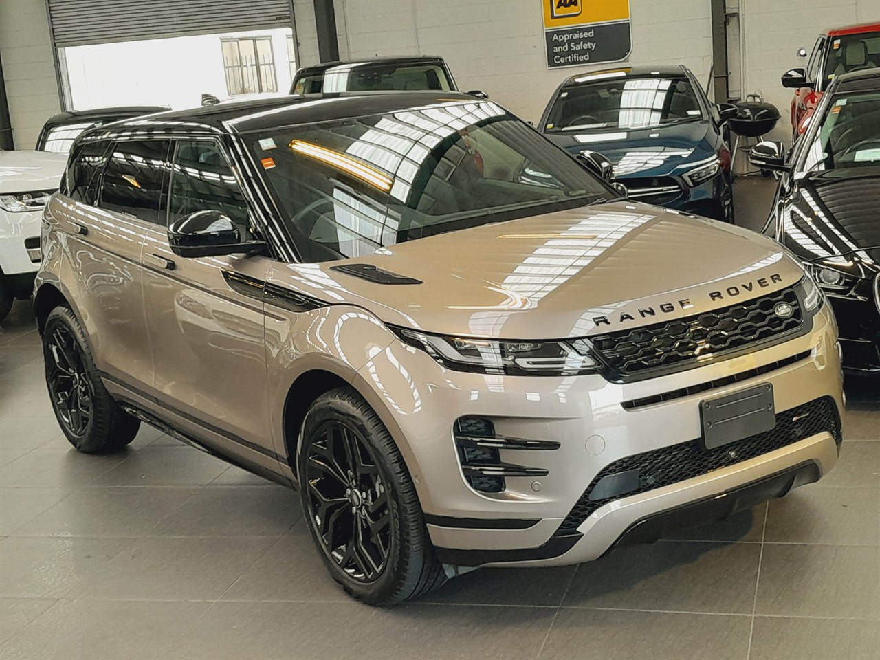 2023 Land Rover Range Rover Evoque