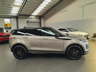 2023 Land Rover Range Rover Evoque - Thumbnail