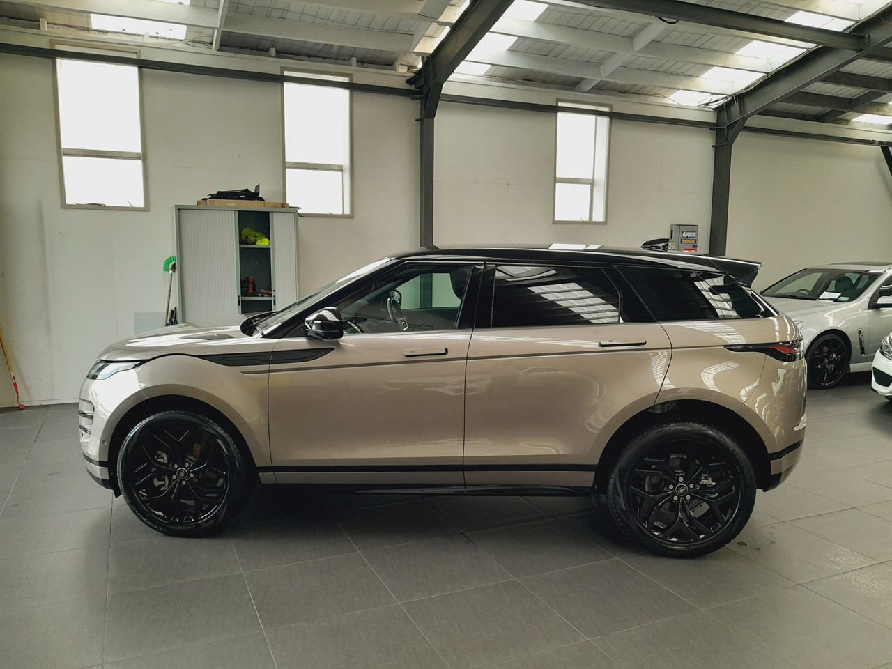 2023 Land Rover Range Rover Evoque