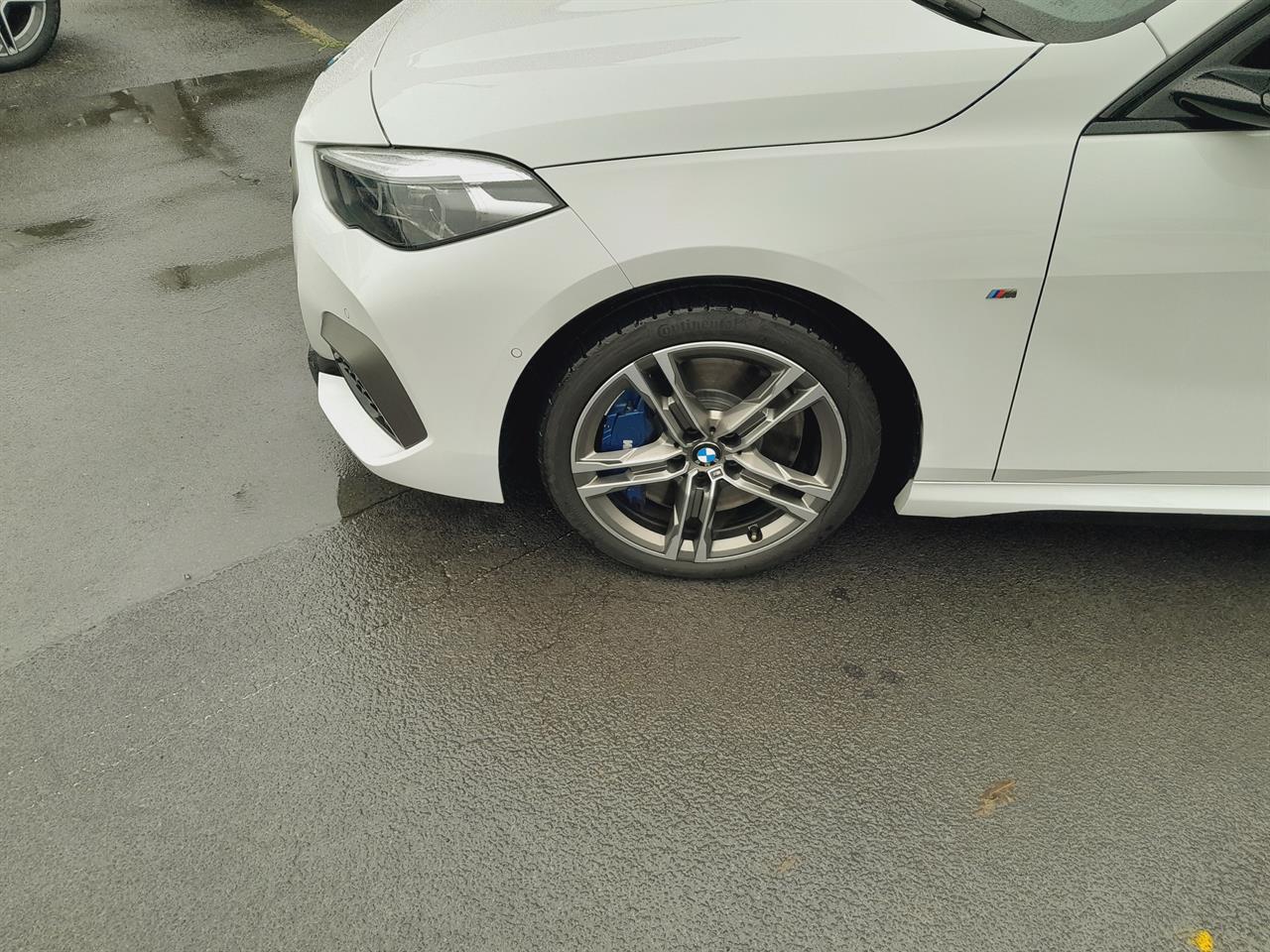 2023 BMW M235i