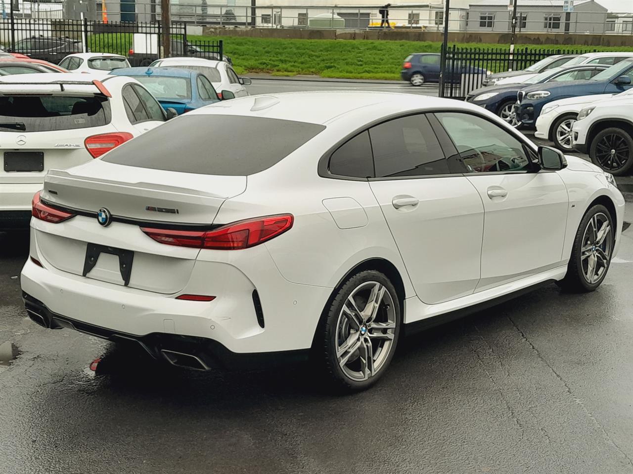 2023 BMW M235i