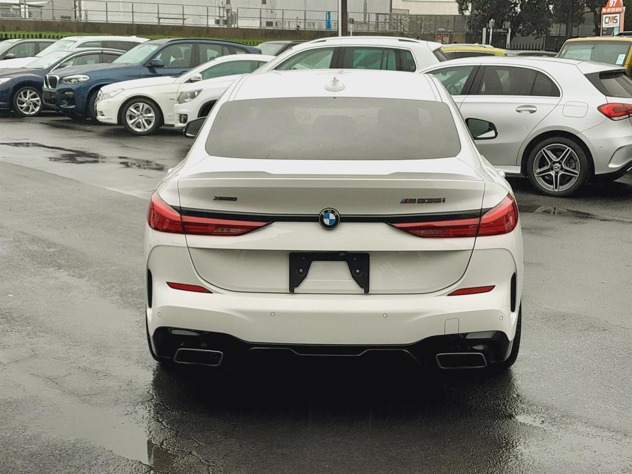 2023 BMW M235i