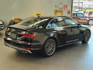 2018 Audi S4 - Thumbnail