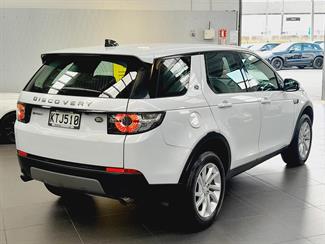 2017 Land Rover Discovery Sport - Thumbnail