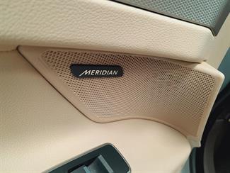 2021 Jaguar XF - Thumbnail