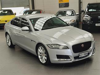 2021 Jaguar XF - Thumbnail