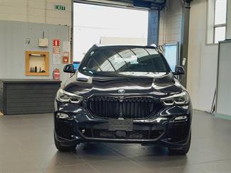 2021 BMW X5 - Thumbnail