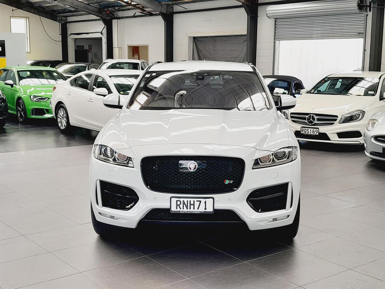 2019 Jaguar F-Pace