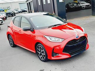 2020 Toyota Yaris - Thumbnail