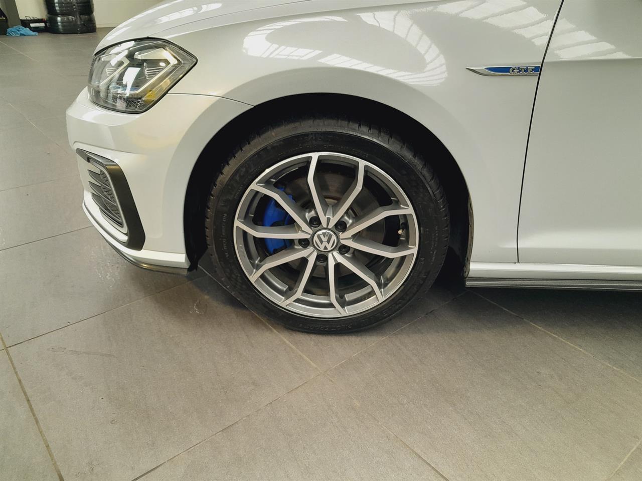 2017 Volkswagen Golf