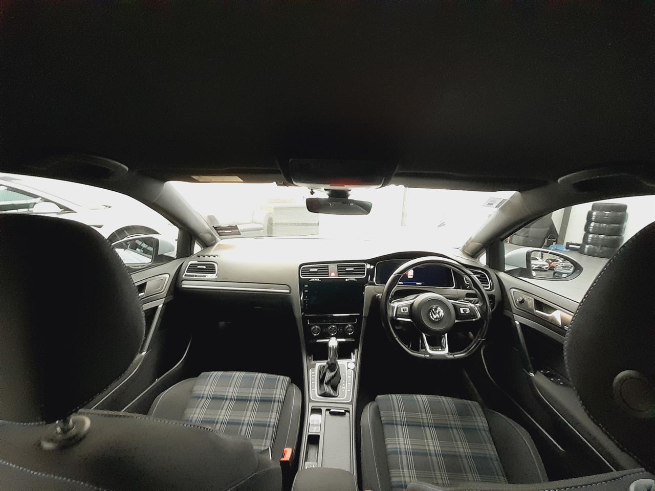 2017 Volkswagen Golf