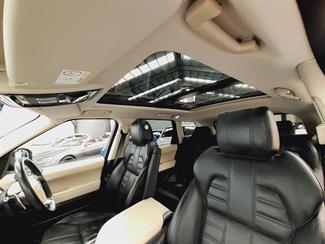 2016 Land Rover Range Rover Sport - Thumbnail