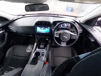 2016 Jaguar F-Pace - Thumbnail