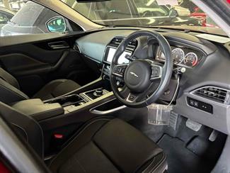 2016 Jaguar F-Pace - Thumbnail