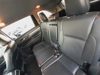 2017 Toyota Highlander - Thumbnail