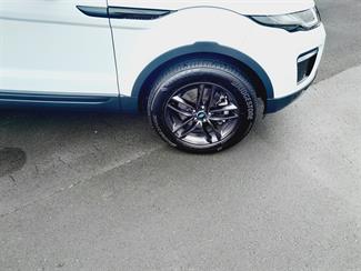 2017 Land Rover Range Rover Evoque - Thumbnail