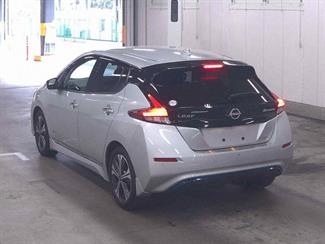2022 Nissan Leaf - Thumbnail