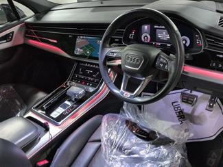 2020 Audi Q7 - Thumbnail