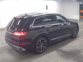 2020 Audi Q7 - Thumbnail