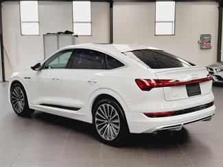 2021 Audi E-tron - Thumbnail