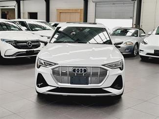 2021 Audi E-tron - Thumbnail