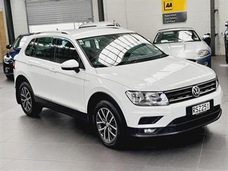 2017 Volkswagen Tiguan - Thumbnail