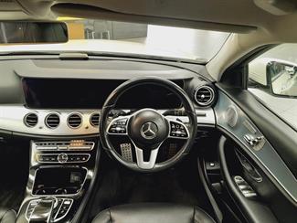 2018 Mercedes-Benz E 220 - Thumbnail