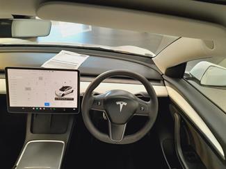 2023 Tesla Model 3 - Thumbnail