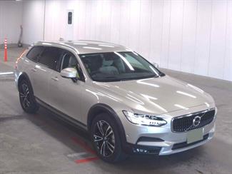 2018 Volvo V90 - Thumbnail