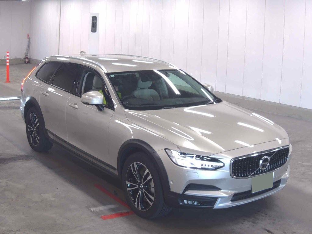 2018 Volvo V90
