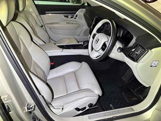 2018 Volvo V90 - Thumbnail