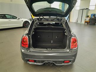 2015 Mini Cooper - Thumbnail