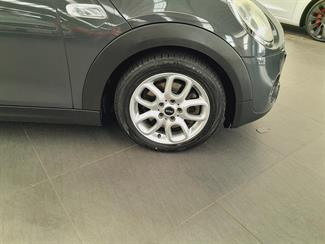 2015 Mini Cooper - Thumbnail