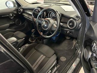 2015 Mini Cooper - Thumbnail