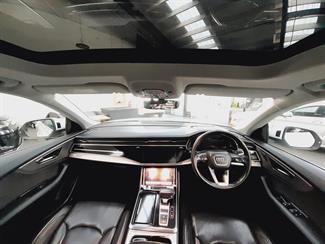 2019 Audi Q8 - Thumbnail