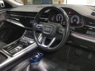 2019 Audi Q8 - Thumbnail
