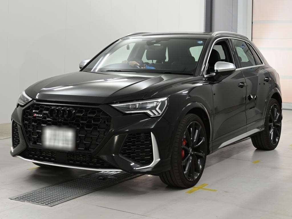 2022 Audi RS Q3